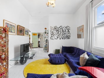 983m2 Land plus Designer Villa