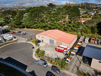 Image 1 of 7