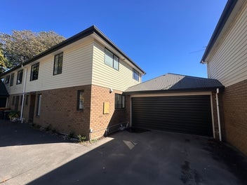 Image 1 of 18