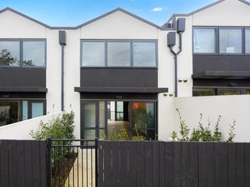 Concrete city home in the Heart of Albany