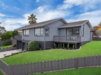 Perfectly Positioned Comfort in Central Papakura