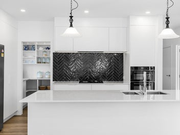 Stunning Modern Home in Wharewaka