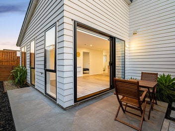 Immaculate Legal Home & Income