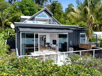 Waterfront Lifestyle with a Modern Coastal Vibe
