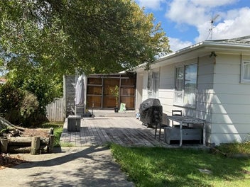 Image 1 of 11