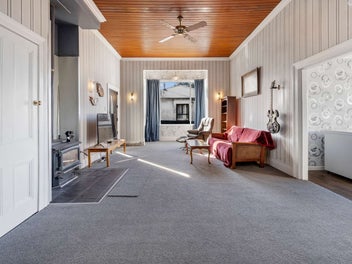 Charming Villa with Room for Family Life