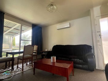 Image 1 of 7