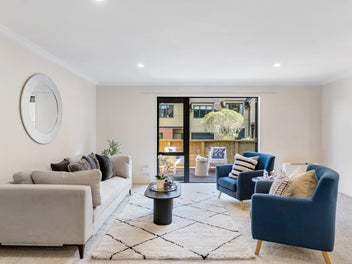 Chic Living at Futuna Close, Karori