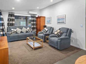 IDEAL INVESTMENT OR FOREVER HOME