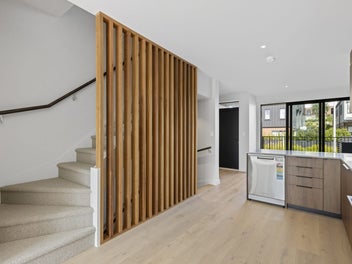 Valuable Spatial Freehold Terraces in Long Bay