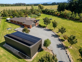 Modern Comfort Meets Rural Tranquility