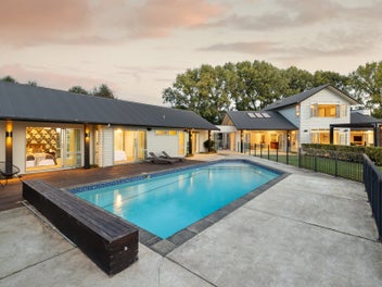 Rural Elegance with the Pool & Shedding to...