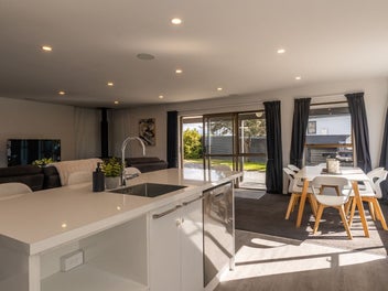 Stylish Living, Effortless Lifestyle