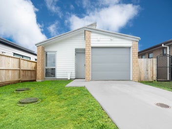 Single Level Brick Beauty! Exciting Opportunity!