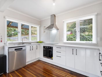 Charming Family Home in the Heart of Tirau