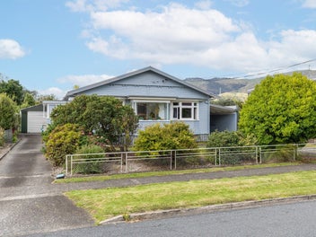 Image 1 of 32