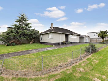 688 m² CORNER SITE WITH RC READY