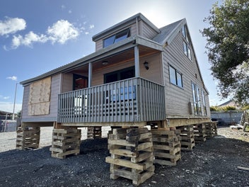 LOCKWOOD WANAKA TWO LEVEL - SALE/REMOVAL - HHR232