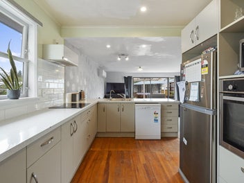 Owners leaving the area – must sell!