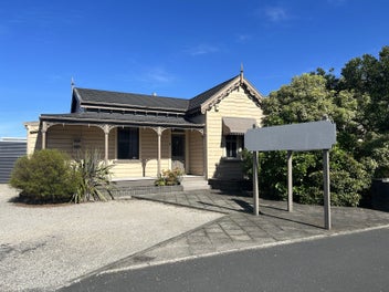 Image 1 of 8