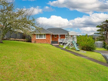Act now! 3 Bed + Mega Downstairs!