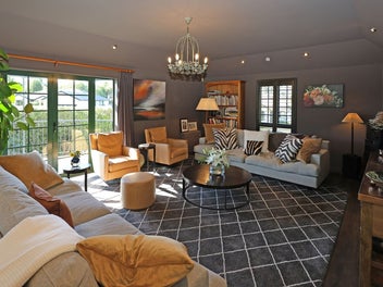 A PERFECT BLEND OF STYLE, SPACE & SERENITY