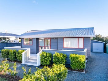 Gorgeous Gem in a Prime Location