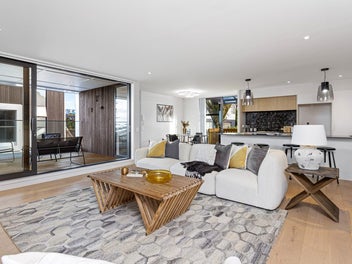 Secure, High-End Home, Double Westlake Zone!