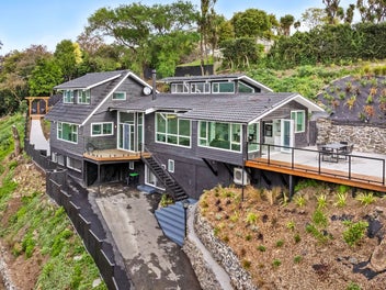 Luxury with Dual-Living Versatility in Maori Hill