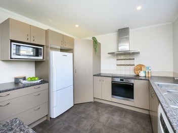 Spacious character on 1055 m2