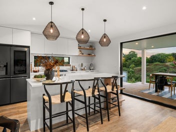 Modern Family Haven with Views & Outdoor Luxury