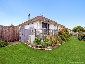 Great Value on Lloyd Drive!
