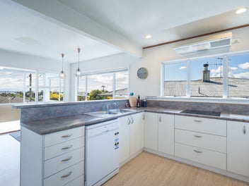 Perfect Family Home In The Zone