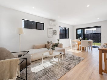 Modern 2-bedroom duplex home