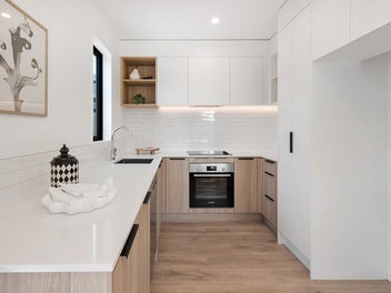 Spacious living and bedrooms, Viewing ready