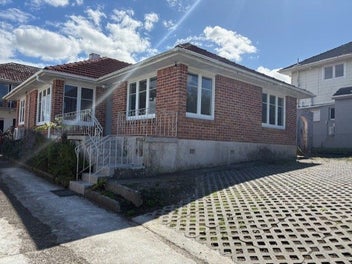 Image 1 of 9