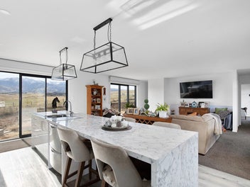 A LIFESTYLE BUILT FOR THE EQUINE ENTHUSIAST