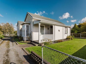 Family Need This Home Sold!