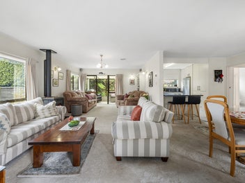 Springfield Townhouse in Prime Location