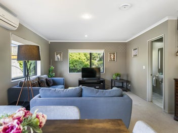 Expansive Home in Summerland Zone!