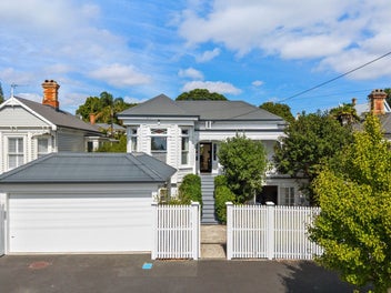 Luxurious family living