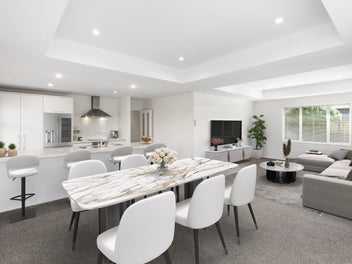 MOVE IN READY EASY-CARE OASIS