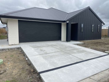 Image 1 of 6