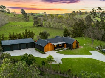 Private, Polished & Near-New