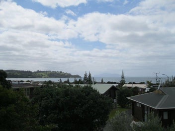 Image 1 of 20