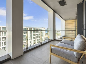 Six one zero, Wynyard wonder