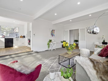 Modern Comfort in the Heart of Mangere Bridge