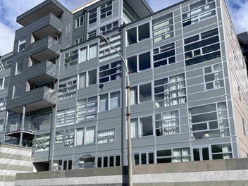Image 1 of 18