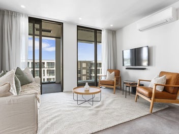Six one zero, Wynyard wonder