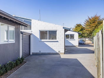 Private & Sunny - Two Bedrooms In Prime Location!